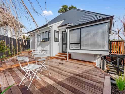 27A Comins Crescent, Mission Bay