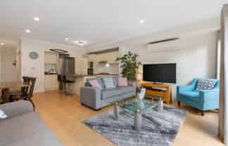 6 Trimaran Drive, Gulf Harbour