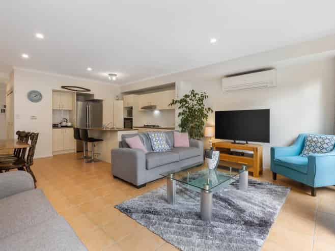 6 Trimaran Drive, Gulf Harbour