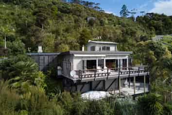 7 Kent Street , WHANGAROA