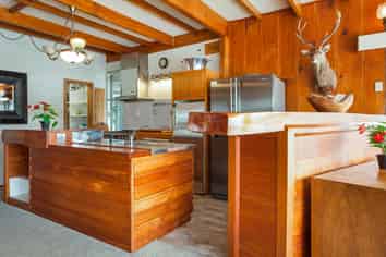 7 Kent Street , WHANGAROA