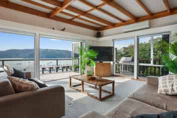 7 Kent Street , WHANGAROA