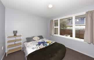 1/124 Huxley Street, Sydenham