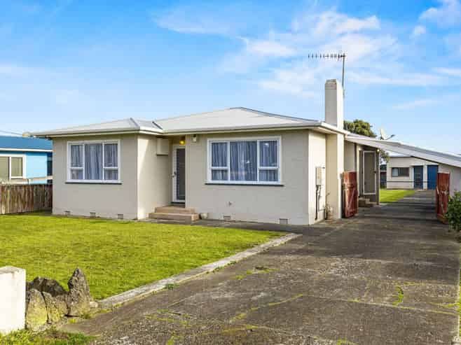 73 Cornfoot Street, Castlecliff