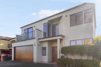 14 Menen Place, The Gardens
