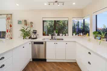 14 Menen Place, The Gardens