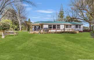 9 Pukearuhe Road, Urenui