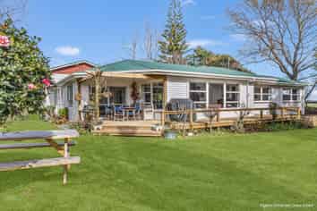 9 Pukearuhe Road, Urenui