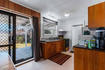 101 Te Rangitautahanga Road, Turangi