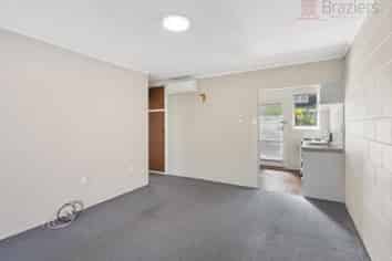2-122 Geraldine Street, Saint Albans