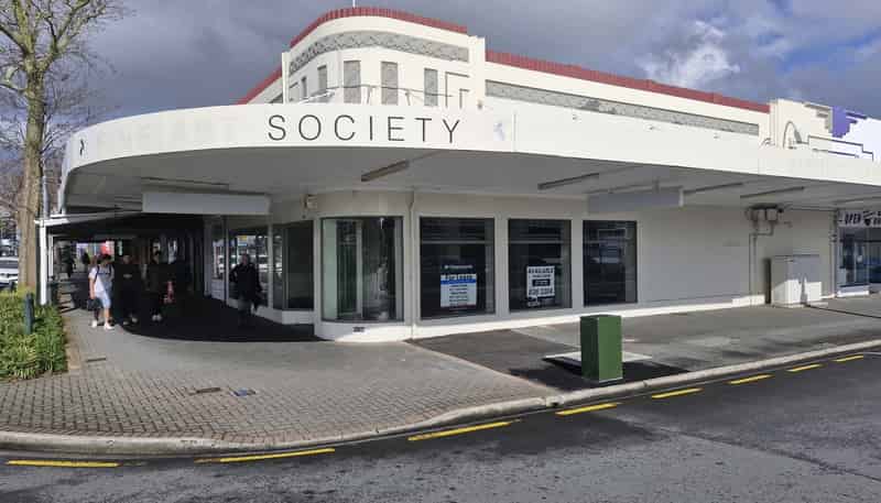 809 Victoria Street Central, Hamilton Central