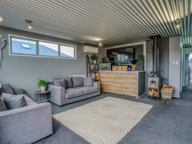 12 Friendship Drive, Waldronville