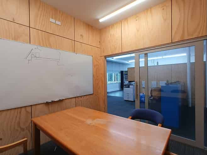 First floor office on Kings