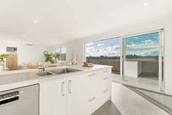 17b Cowell Crescent, Pyes Pa