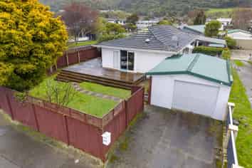 1 Harvard Grove, Totara Park