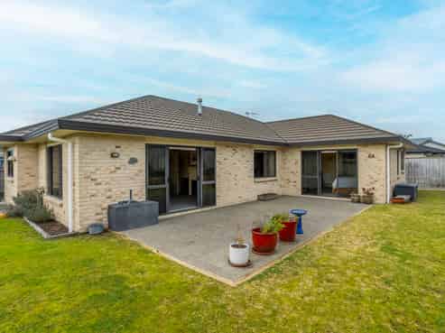5 Consort Close, Paraparaumu Beach