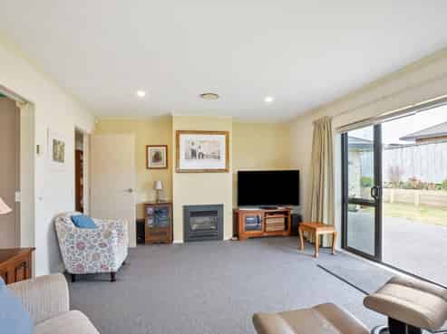 5 Consort Close, Paraparaumu Beach