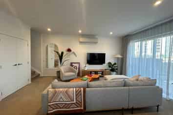 5 Tiakina Road, Northcote