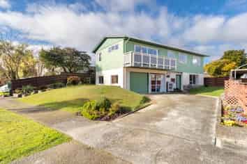 38 Pasadena Crescent, Totara Park