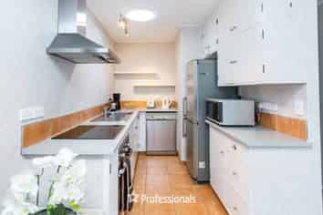 3/10 Islington Street, Trentham