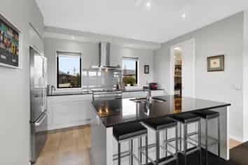 6 Trent Place, Huntingdon