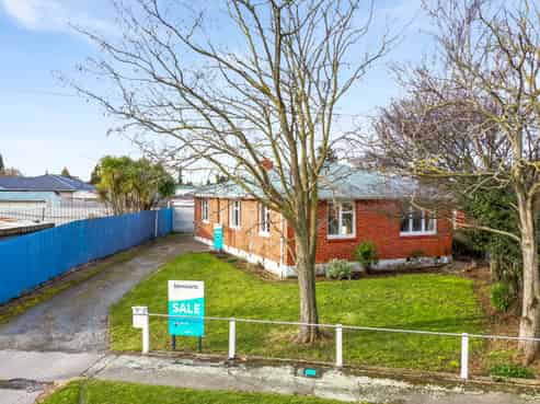 8 Pratley Crescent, Hampstead