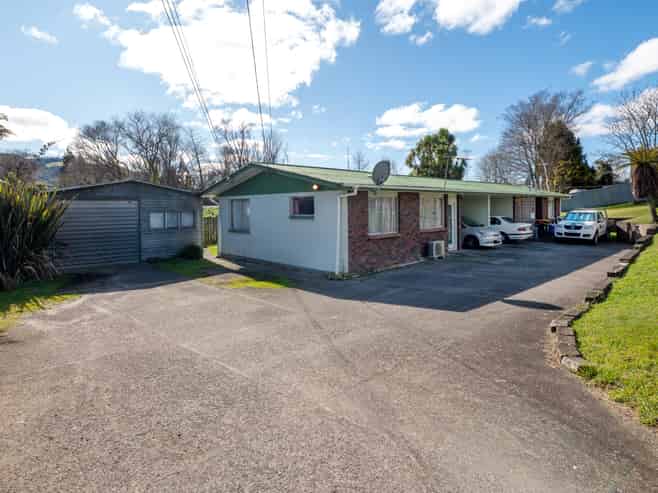 83A & 83B Mount View Drive, Mangakakahi