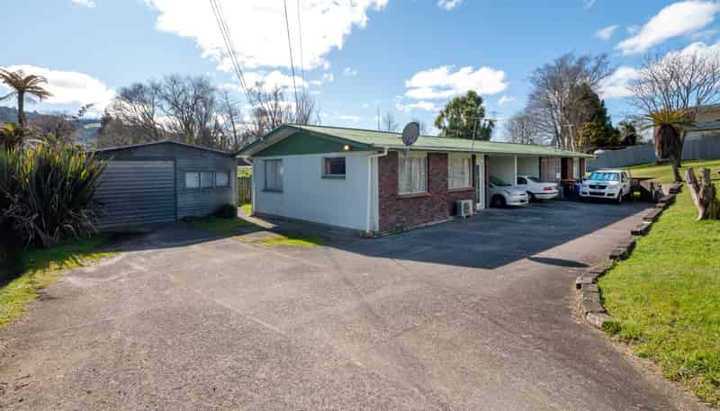 83A & 83B Mount View Drive, Mangakakahi