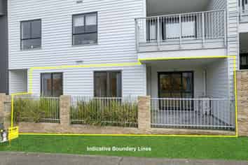 102/2 Gracechurch Drive, Flat Bush