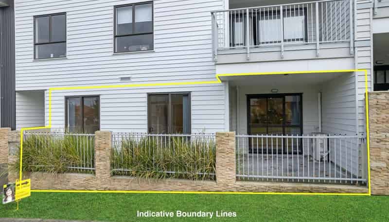 102/2 Gracechurch Drive, Flat Bush
