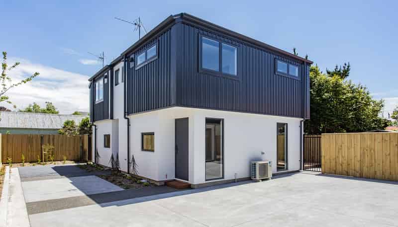 4/135 Hills Road, Edgeware