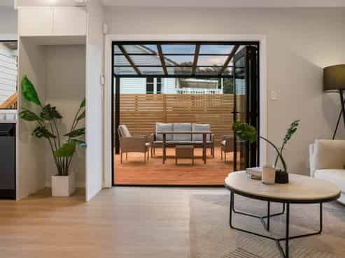 11 Claverdon Drive, Massey