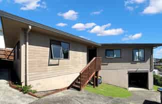 8 Longview Rise, Massey