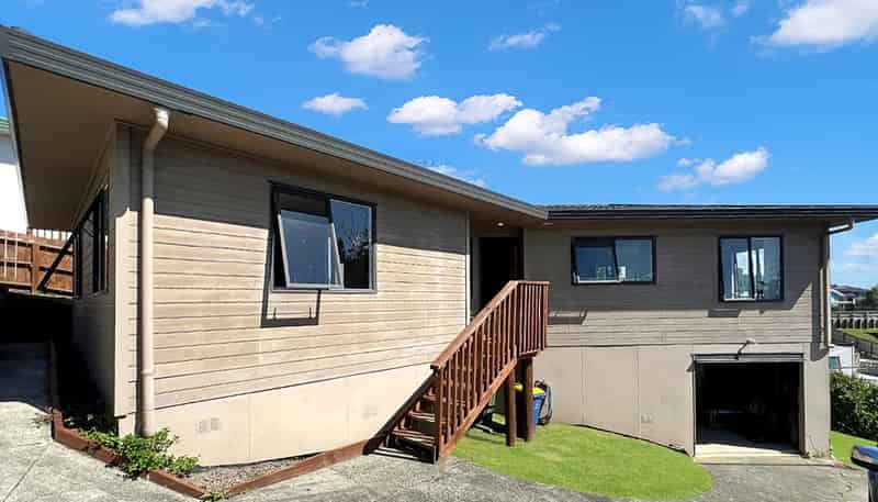 8 Longview Rise, Massey