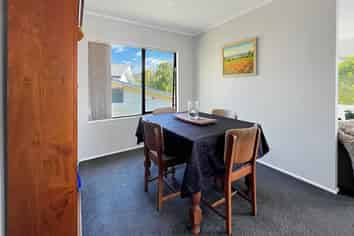 8 Longview Rise, Massey