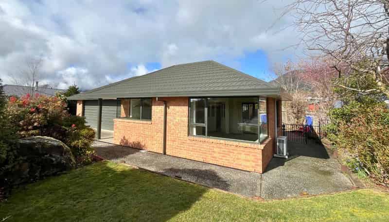 223 Stone Street, Wanaka