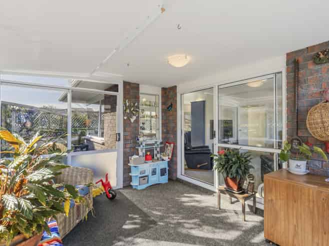 1/3 Sandel Rise, Merrilands