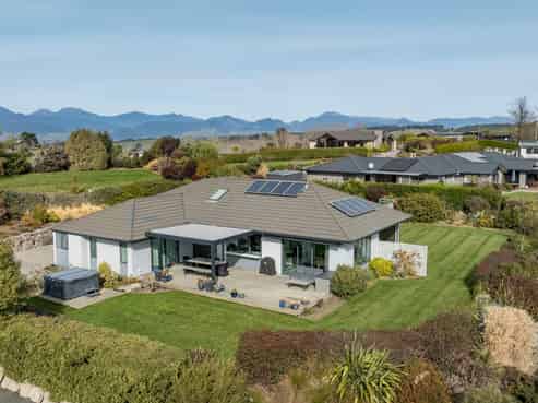 6 Karamu Lane, Redwood Valley