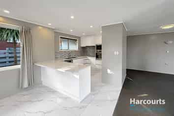 50 Rehia Road, Massey
