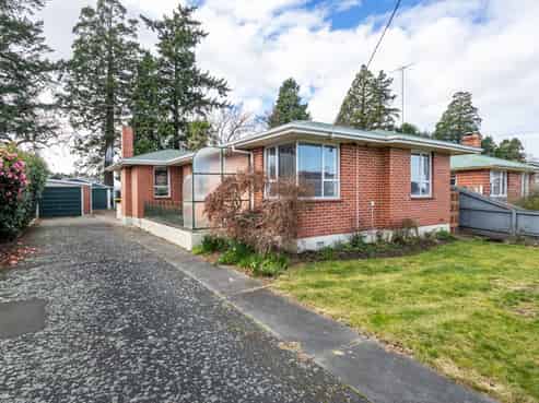 51 Davis Crescent, Netherby