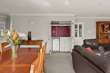 52 Kensington Drive, Taradale