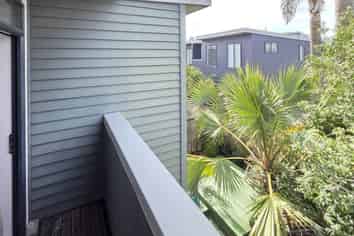 34 Saintly Lane, Avondale