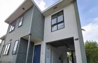 34 Saintly Lane, Avondale