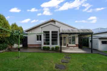 2 Holywood Lane, GLADSTONE