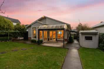 2 Holywood Lane, GLADSTONE