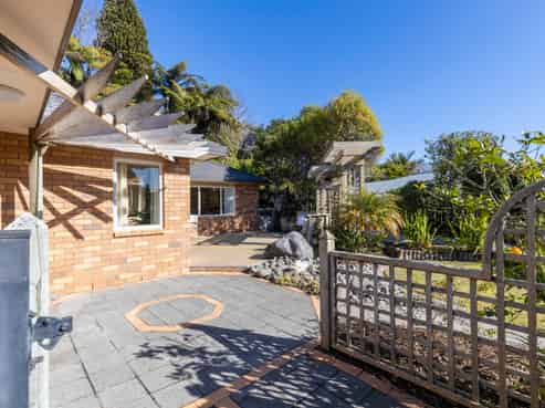 54 Roto Street, Hurdon