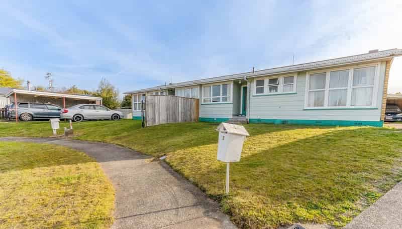 2-3 Meads Place, Marton