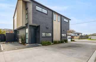 2/59 Waimairi Road, Ilam