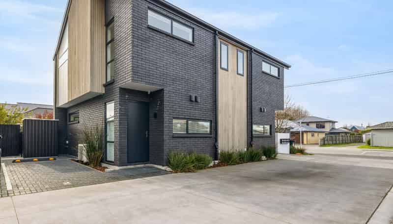 2/59 Waimairi Road, Ilam