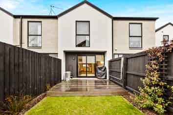 4/27 Bartlett Street, Riccarton